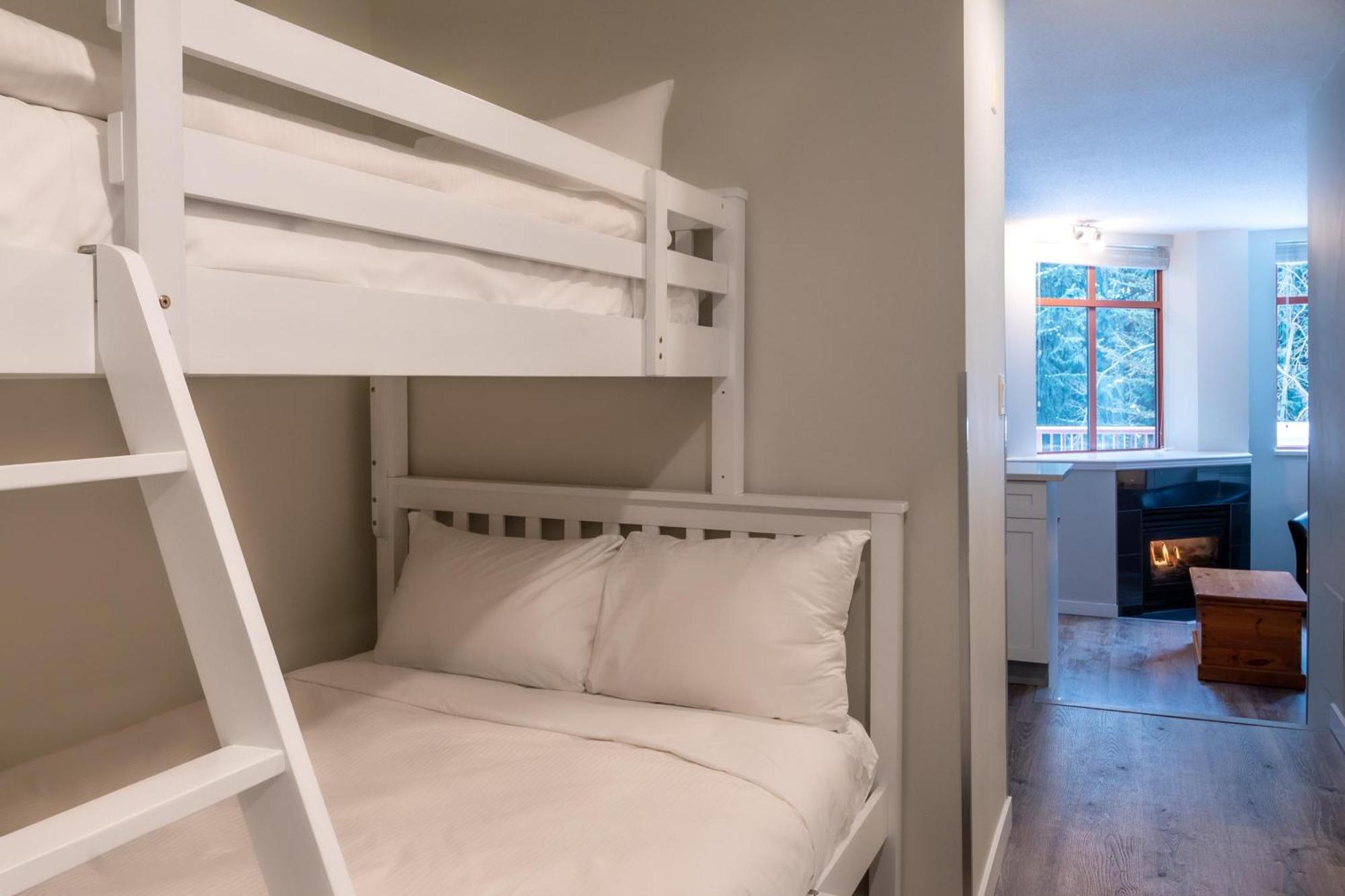 Appartement Alpenglow Family With Bed By Mva Whistler